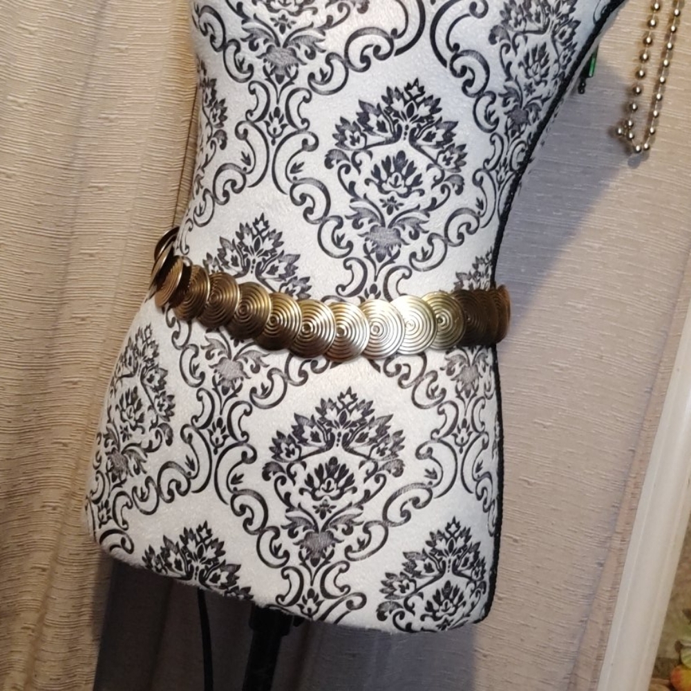 Vintage Brass Medallion Stretchy Belt 25"-35"